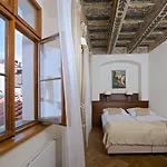 U Mecenase Апартаменты Прага