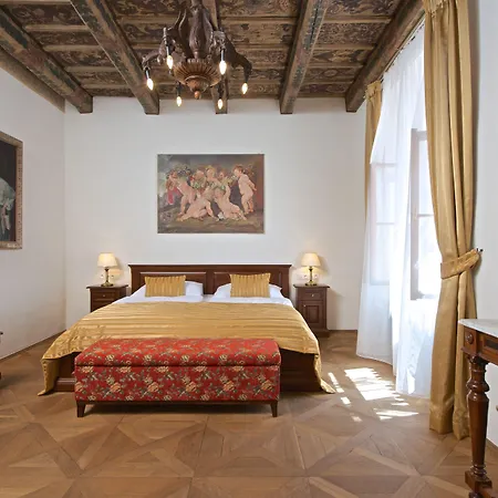 优梅森纳瑟公寓式酒店