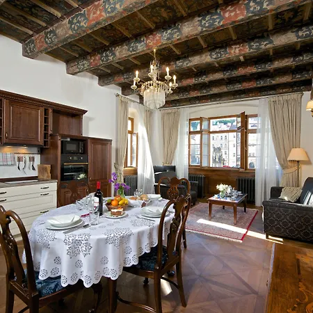 公寓 优梅森纳瑟公寓式酒店 布拉格