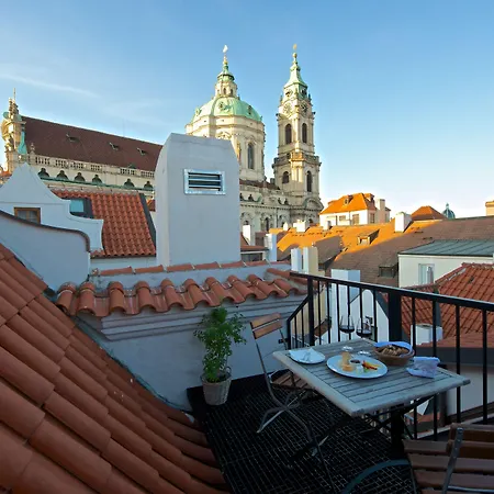 优梅森纳瑟公寓式酒店 公寓 *