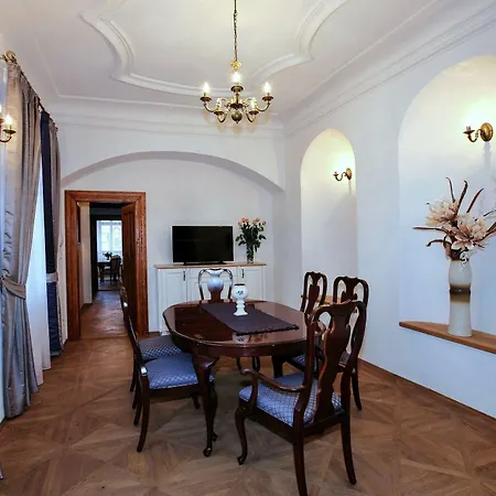 U Mecenáše Apartamento *